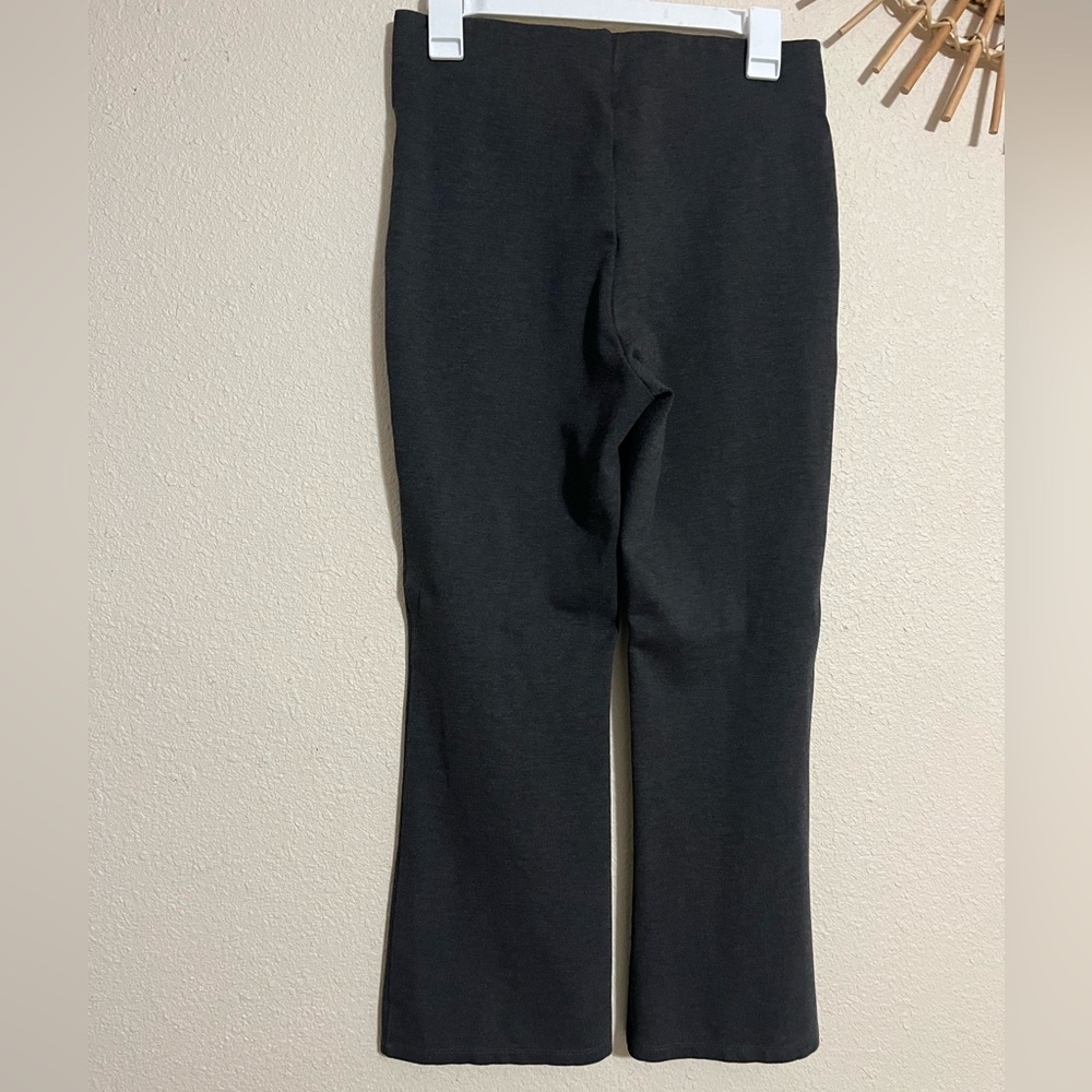 (2) Old Navy Extra High-Waisted Stevie Crop Kick Flare Pants Bundle - Picture 4 of 6